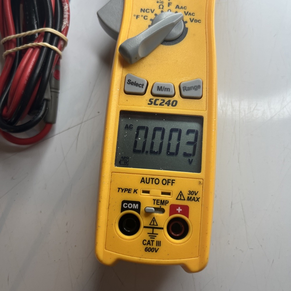 Fieldpiece SC240 True RMS Clamp Meter - Picture 9 of 9